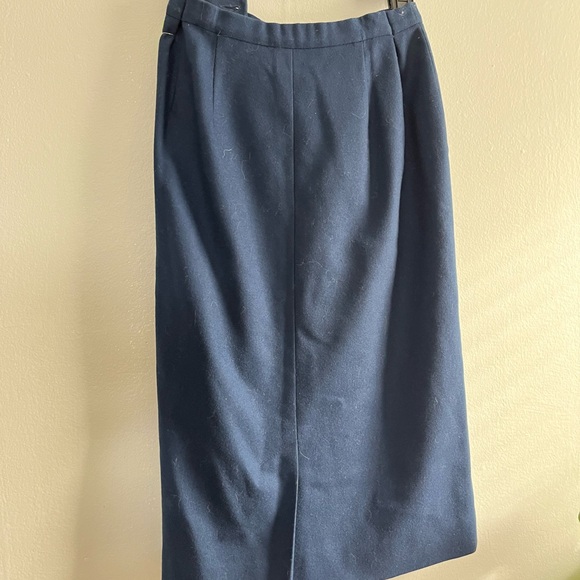 Vintage Pendleton 100% Wool Navy Midi Skirt - Picture 4 of 4